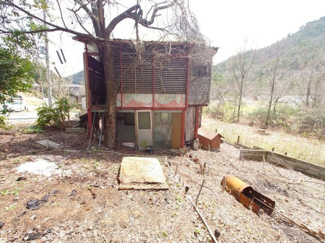 ◆敷地広めの約８７坪◆畑スペースつきの２ＬＫＫ◆２階リビング囲炉裏有り◆京丹波町中台桜梅の外観|外観