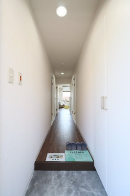 【玄関】 | ワコーレ吉野町ガーデン | 家具・小物はイメージです