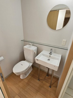 【トイレ】 | Stadt Port | ホテルライクな洗面所です。