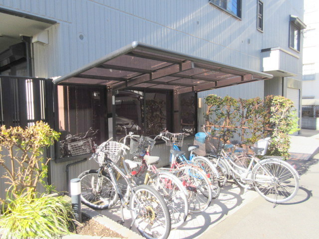 カーサ・パストラールのその他共用部分|★屋根付き駐輪場★