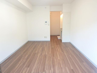 【内装】 | エミグラント妙蓮寺 | 使い勝手のいい洋室です