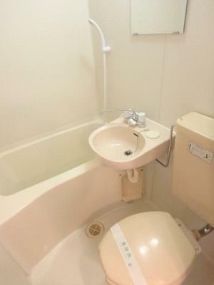 【浴室】 | エミグラント妙蓮寺 | きれいなお風呂です