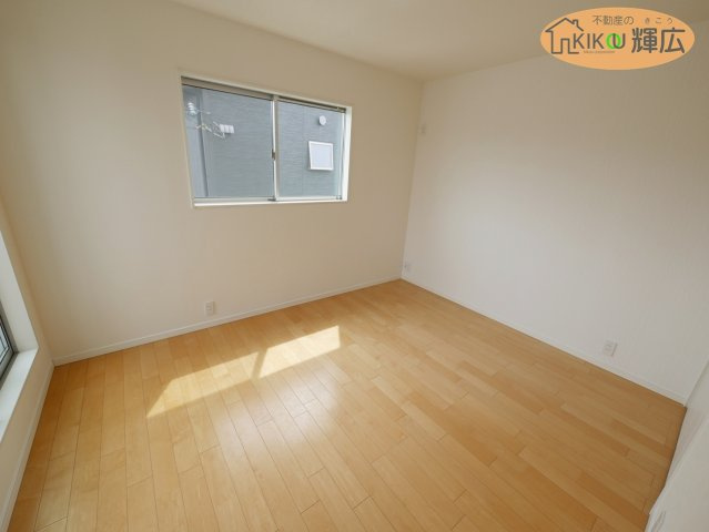 姫路市飾磨区細江　中古戸建の寝室