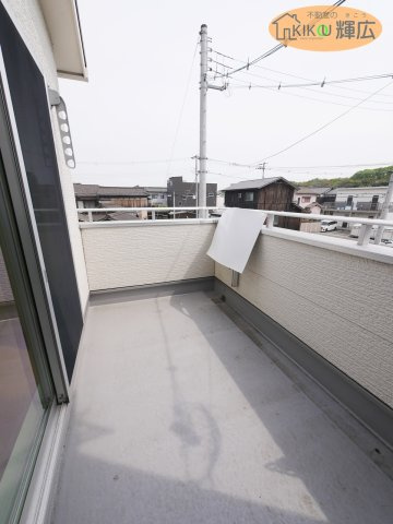姫路市飾磨区細江　中古戸建のバルコニー