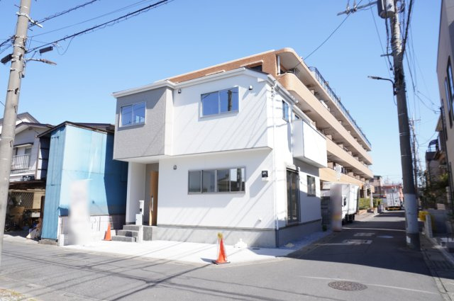 草加市旭町5丁目 新築分譲住宅の外観