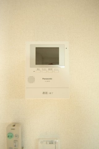 N-1 Cの設備|カメラ付インターホンです