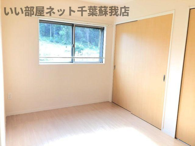 ユニヴァリィ　ミラドールＢの洋室|個人の部屋や寝室として使える洋室です