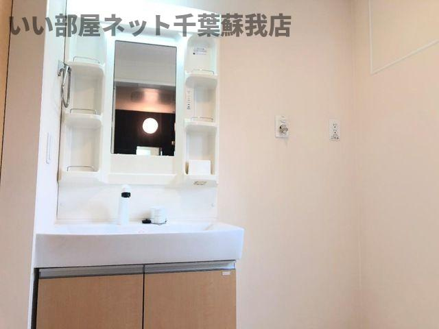 ユニヴァリィ　ミラドールＢの洗面所|忙しい朝には欠かせない洗面所です
