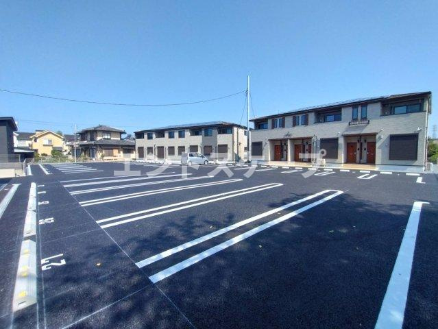 モンテリザイア藤岡　Ⅱの駐車場|高崎、前橋のお部屋探しはエンドスケープまで！お客様の理想お聞かせ下さい♪