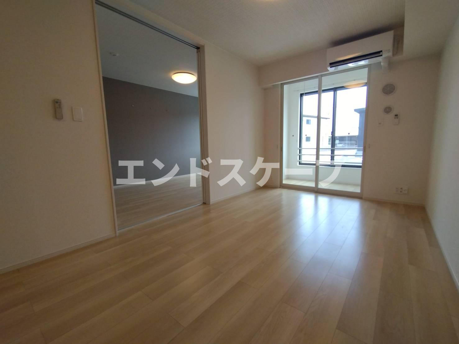 モンテリザイア藤岡　Ⅱの居間・リビング|高崎、前橋のお部屋探しはエンドスケープまで！お客様の理想お聞かせ下さい♪