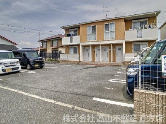 シャーメゾン茶屋の原Iの駐車場