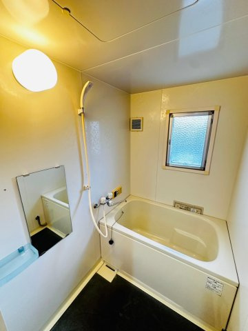 エード白川の浴室