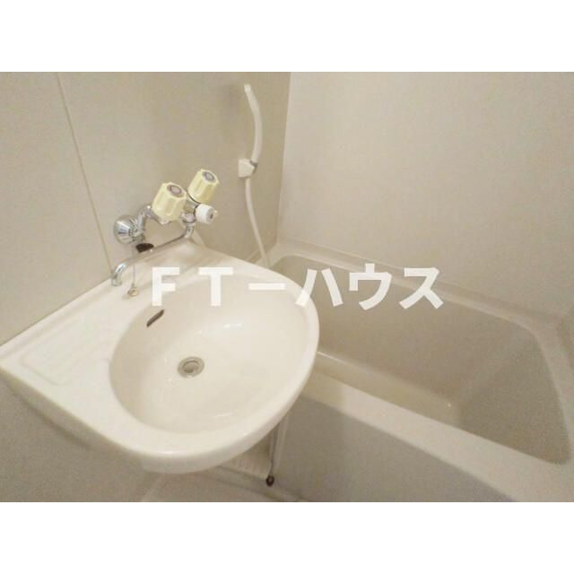 フロンティアⅠＡ棟の洗面所