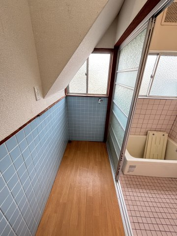 東大淀1丁目　中古戸建の洗面所