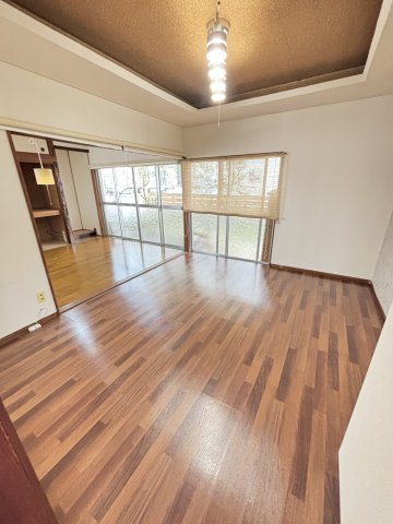 東大淀1丁目　中古戸建の洋室