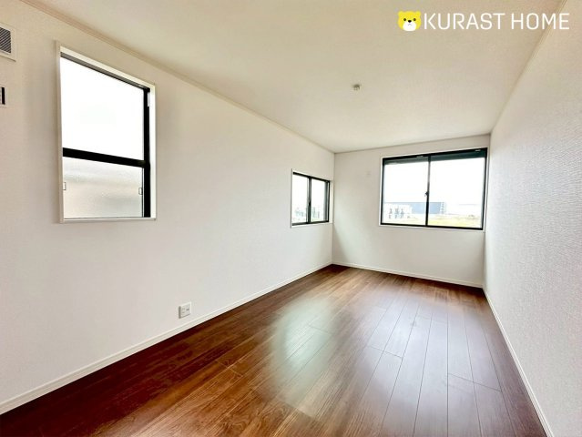 京都市伏見区久我御旅町　新築戸建の洋室