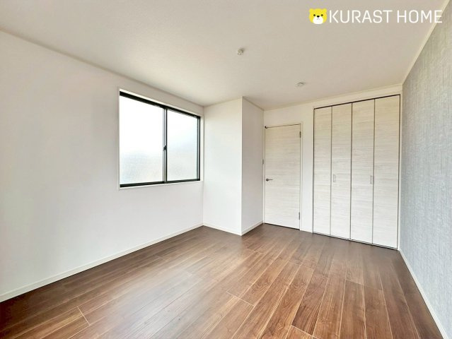 京都市伏見区久我御旅町　新築戸建の洋室