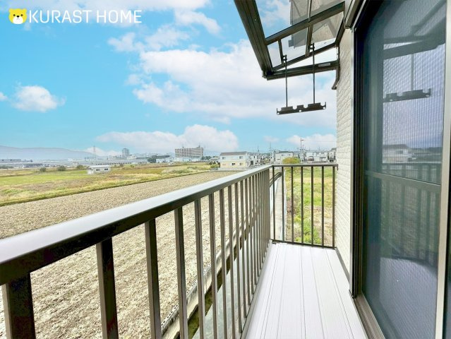 京都市伏見区久我御旅町　新築戸建のバルコニー