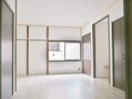 足代2丁目貸家の居間・リビング