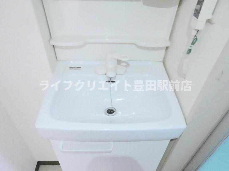 青空と川音のテラス（旧落合マンション）の洗面所