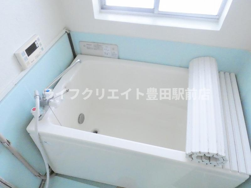 青空と川音のテラス（旧落合マンション）の浴室