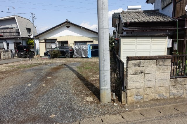 高崎市剣崎町　土地の外観|東側隣地境界を南から北方向