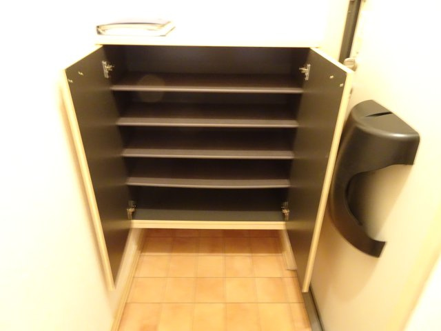 ナホトカ静里 Bの玄関|イメージ写真