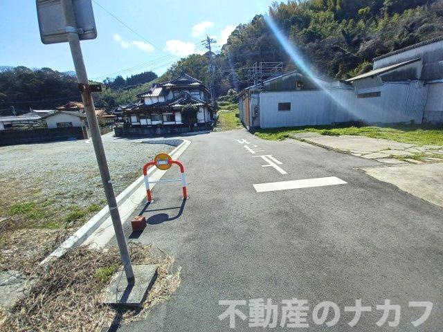 宇土市住吉町の倉庫の周辺