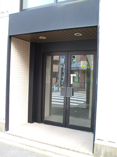 ジュネスＴ・Ｎ・のエントランス|★エントランス扉★