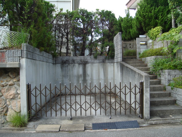 リースホーム山本台　Ｂの駐車場