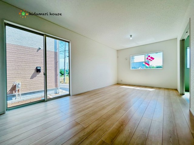 上尾市上尾下　第1　新築戸建　クレイドルガーデン04の居間・リビング