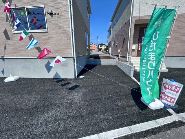 上尾市上尾下　第1　新築戸建　クレイドルガーデン04の駐車場