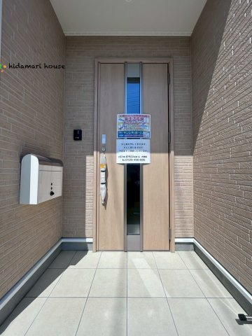 上尾市上尾下　第1　新築戸建　クレイドルガーデン04の玄関