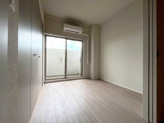 【寝室】MAXIVCROS江坂
