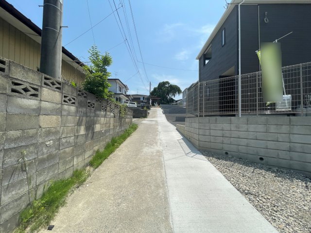 新築戸建・建売　須賀川市並木第4　Cradle Garden　全4棟の前面道路含む現地写真