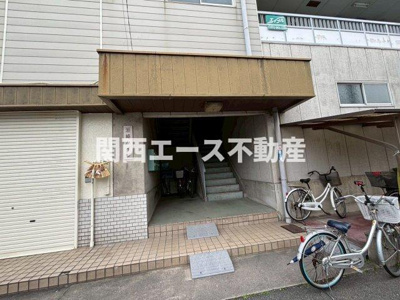 【エントランス】 | 岩崎ハイツ