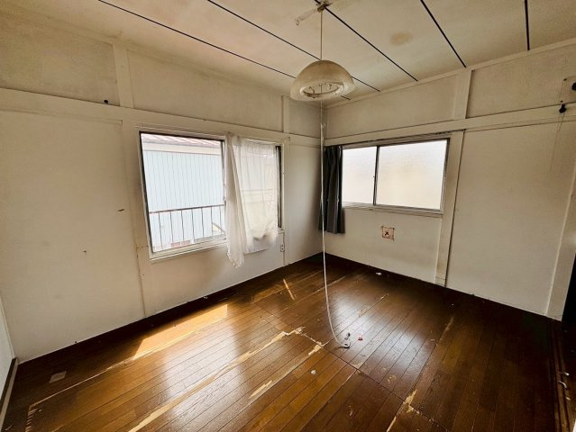 那須塩原市原町　中古物件の洋室