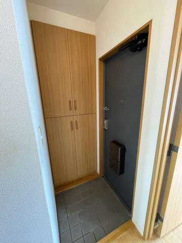 メゾンドラメールの玄関