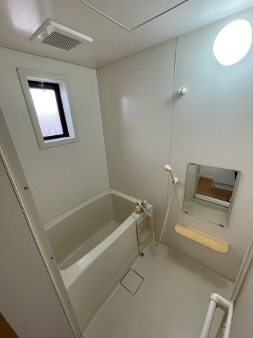 メゾンドラメールの浴室