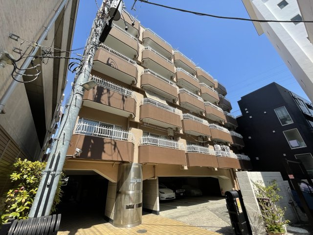 マンション都立大の外観