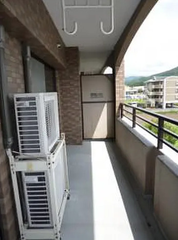 EKビルのバルコニー