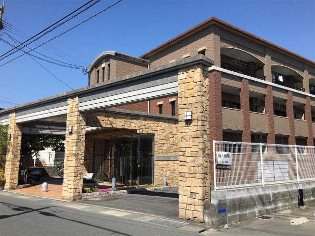 EKビルの外観