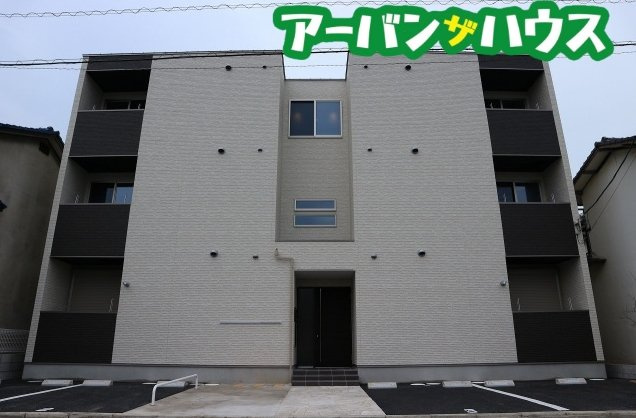 REGALEST MOMOの外観