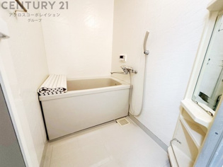 コンパクトで使いやすいお風呂です