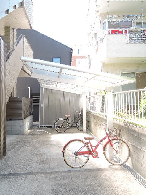Maison de chou-chouのその他共用部分|敷地内駐輪場