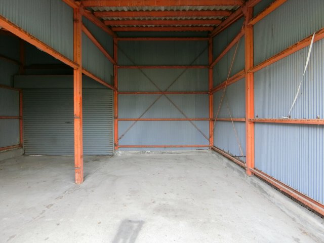 灘町3丁目ガレージの駐車場