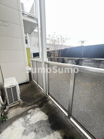 レオパレス岡本のバルコニー|バルコニーからの眺めを楽しみながら食事をしませんか