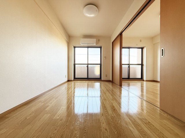 ヴィラ鯉ノ丸 Ⅰの洋室