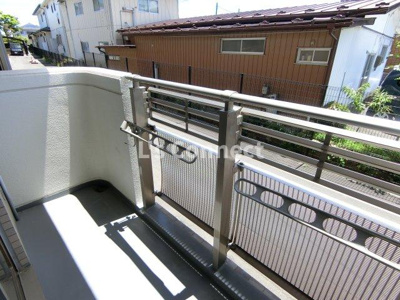 【バルコニー】 | グランドール泉中央Ⅱ | 晴れた日には洗濯物もたくさん干せます。