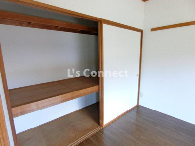 【収納】 | グランドール泉中央Ⅱ | ６帖の洋室には１間半の収納付き。